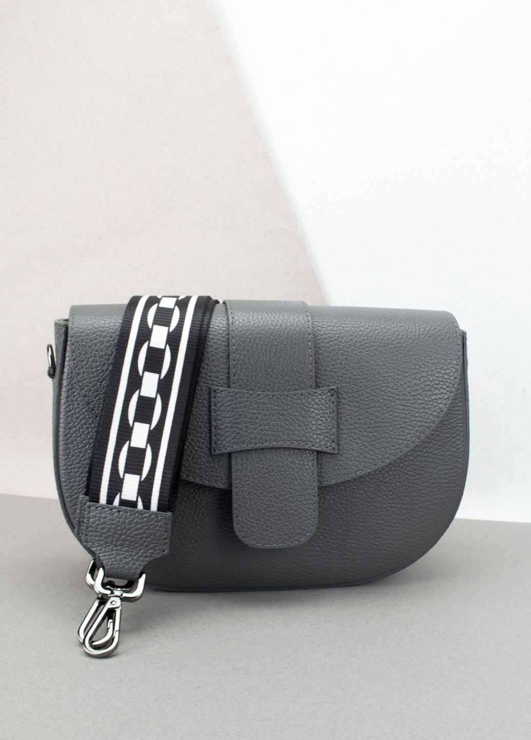 Сумка женская кожаная полукруглая 03478 с текстильным ремешком темно-серая Virginia Conti (302363952)