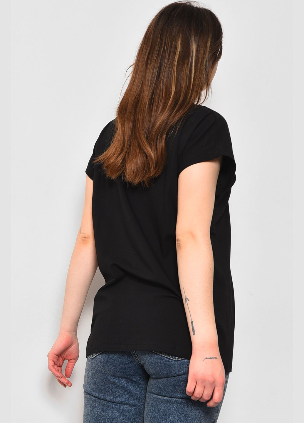 Черная летняя футболка женская полубатальная с рисунком черного цвета Let's Shop