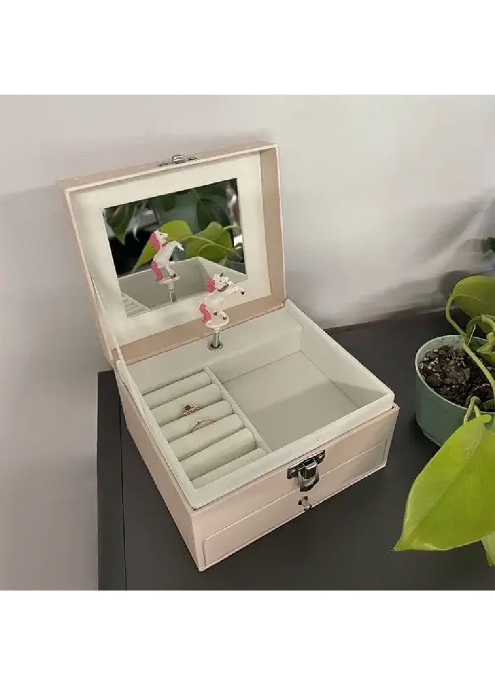 Скринька для зберігання прикрас з мелодією обертовим єдинорогом дзеркалом висувним ящиком 15×9×13 см (481249-Prob) Unbranded (358494937)