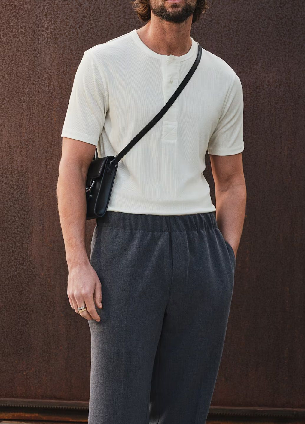 Молочная футболка H&M