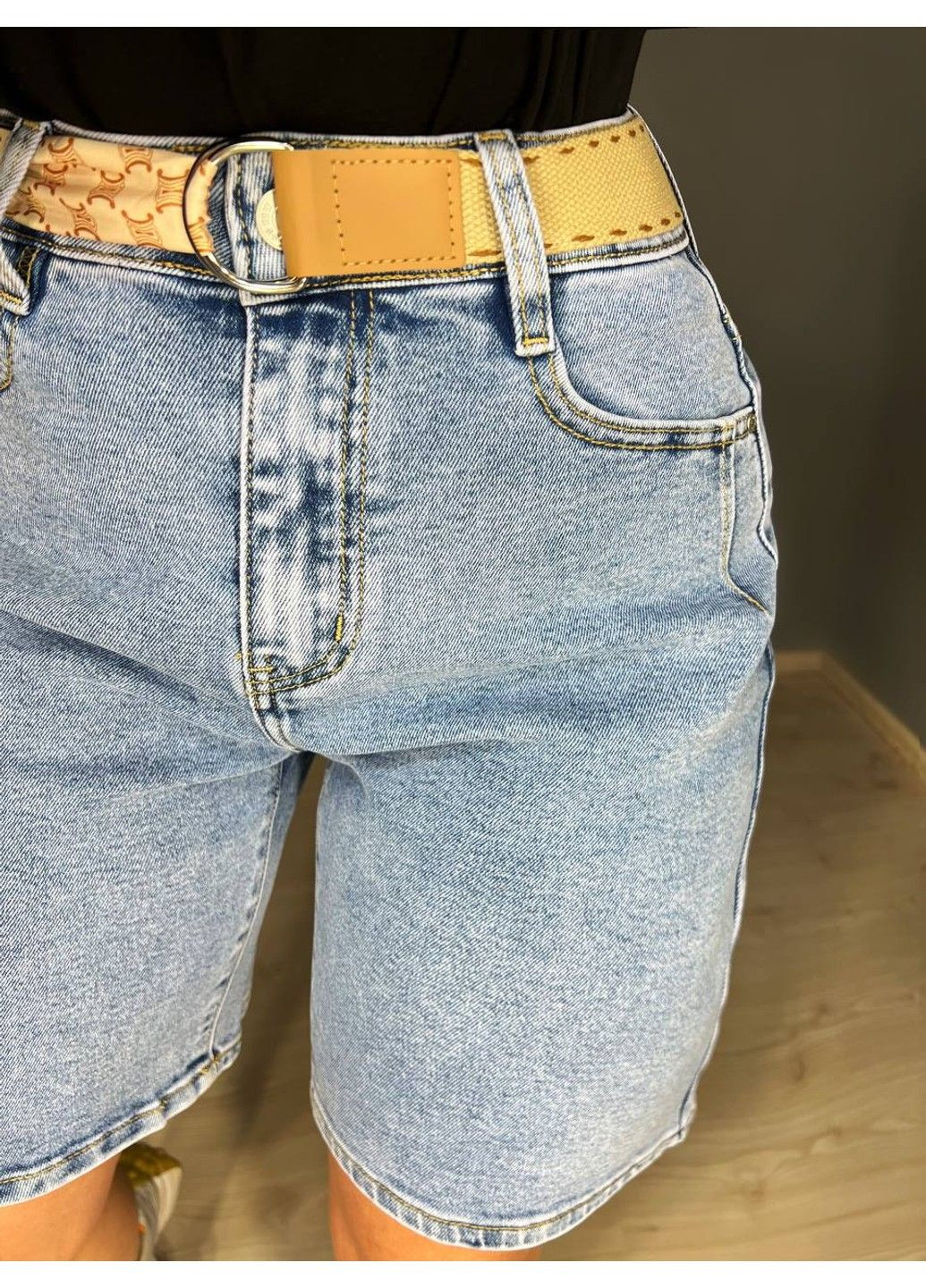 Шорты женские джинсовые 513 бермуды с высокой посадкой и поясом-платком голубые Moss (330644680)