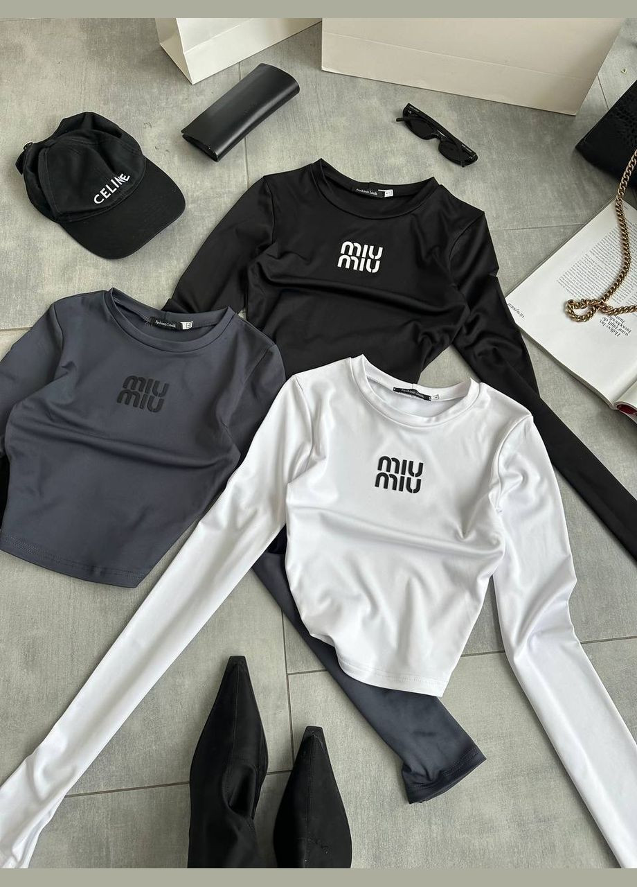 Женский укороченный лонгслив с трендовой надписью Adelante (316504487)