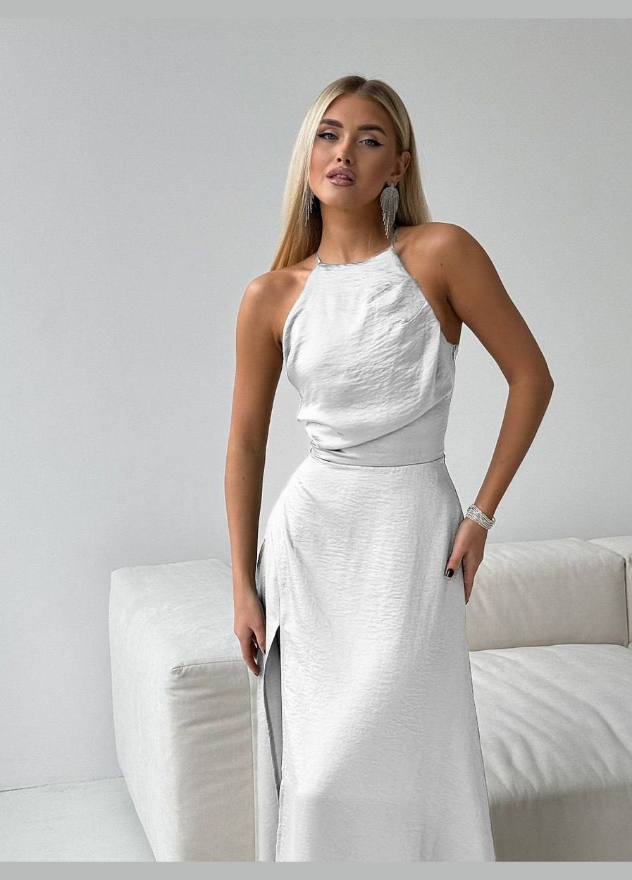 Белое красивое длинное белое платье с открытой спиной на завязках, летнее платье без рукава из качественного жатого шёлка No Brand