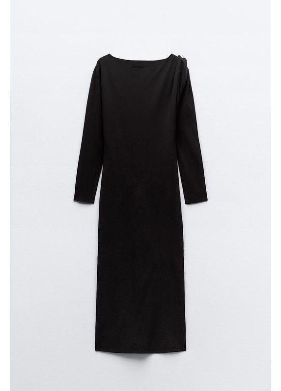 Черное облегающее платье со сборками на плечи Zara