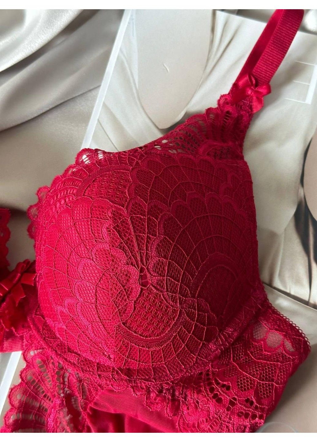 Красное кружевное боди белье 85B Velencosa (303422205)