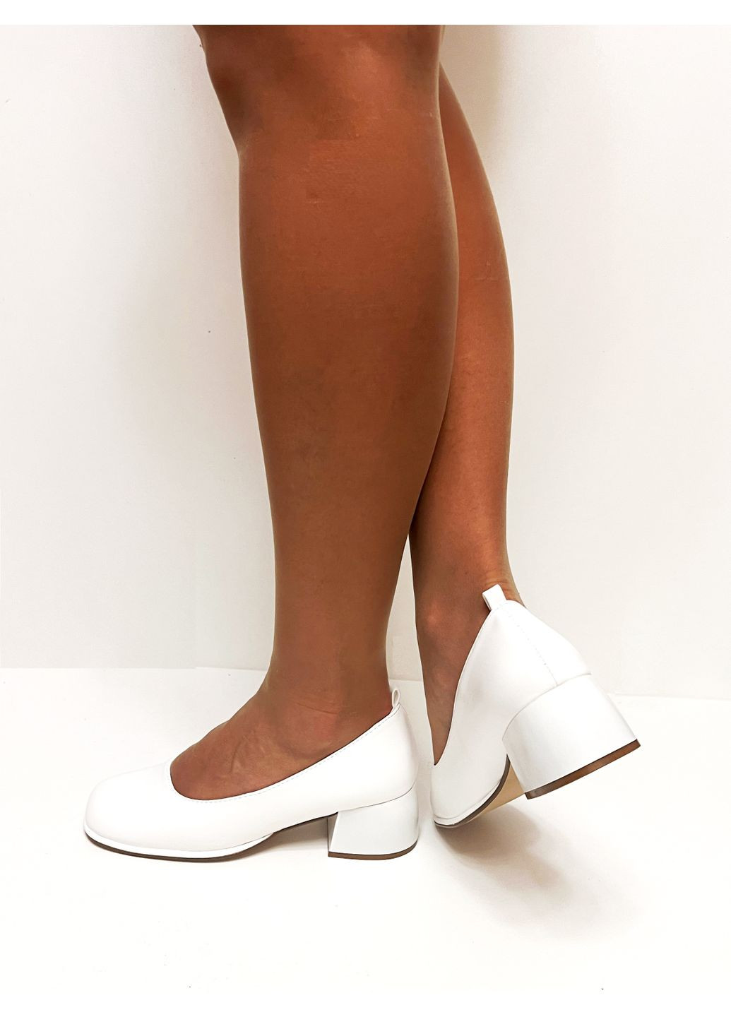 L&M Женские туфли эко кожа белые на каблуке с квадратным носком лоферы белый з искусственная кожа, — всесезон (351363050)