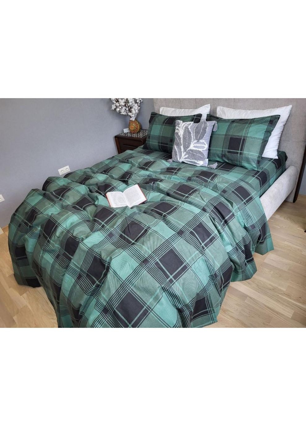 Постельное белье с резинкой Маршал, фланель(байка) Семейный размер, наволочки 70/70 No Brand (364219744)