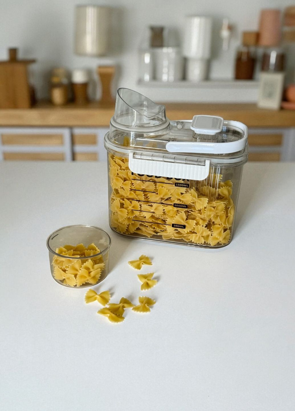 Контейнер для хранения сыпучих продуктов с крышкой дозатором 2 л No Brand (358203548)