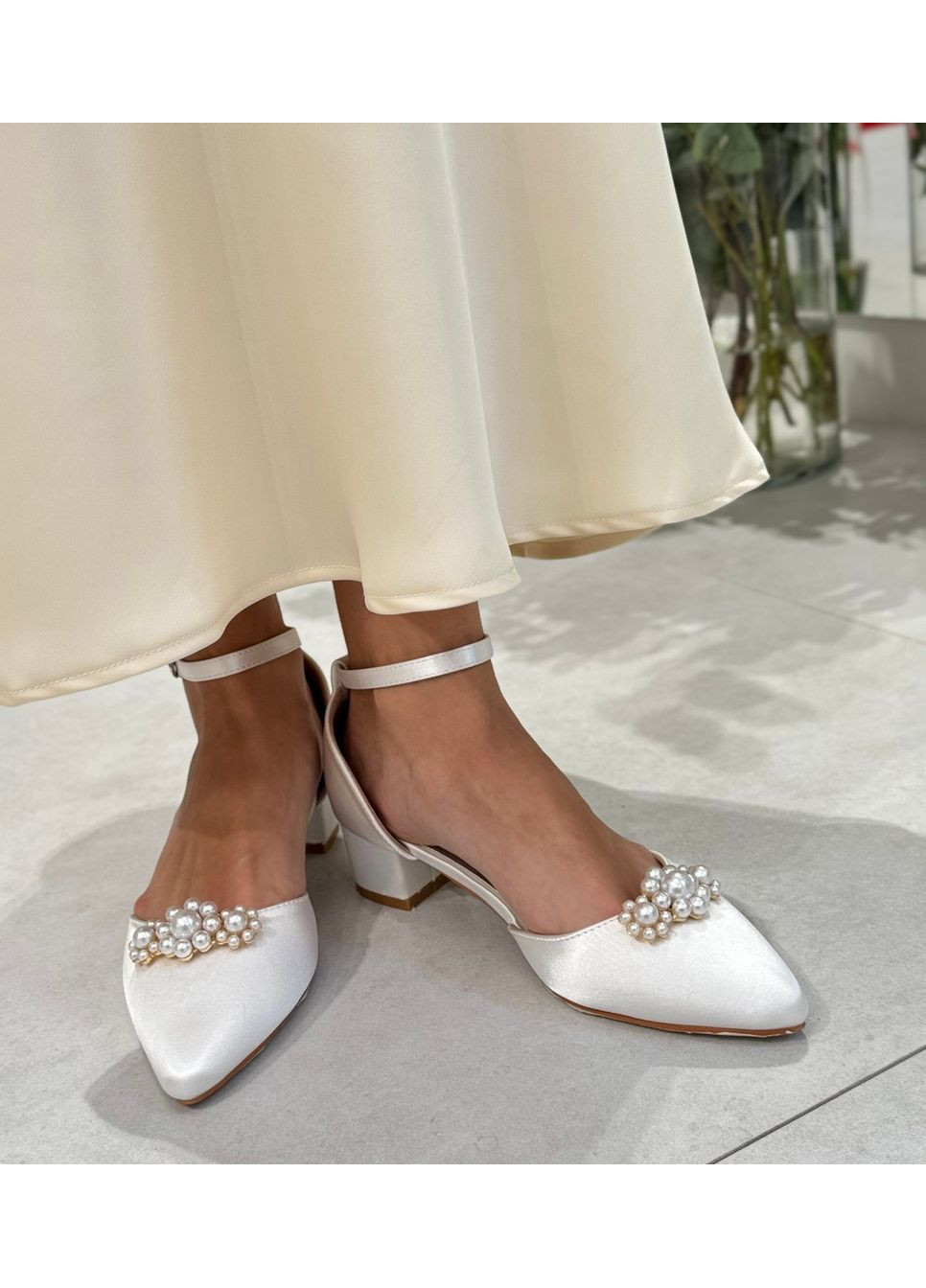 No Brand Женские туфли Свадебные атласные с брошью жемчуг цветы (снимается) 4 см белый з текстиль, — (351394262)