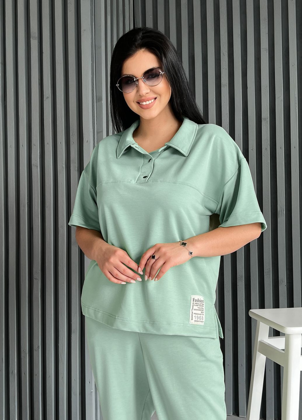 Женский легкий однотонный прогулочный костюм с футболкой поло трикотаж двунитка Modena (296470406)