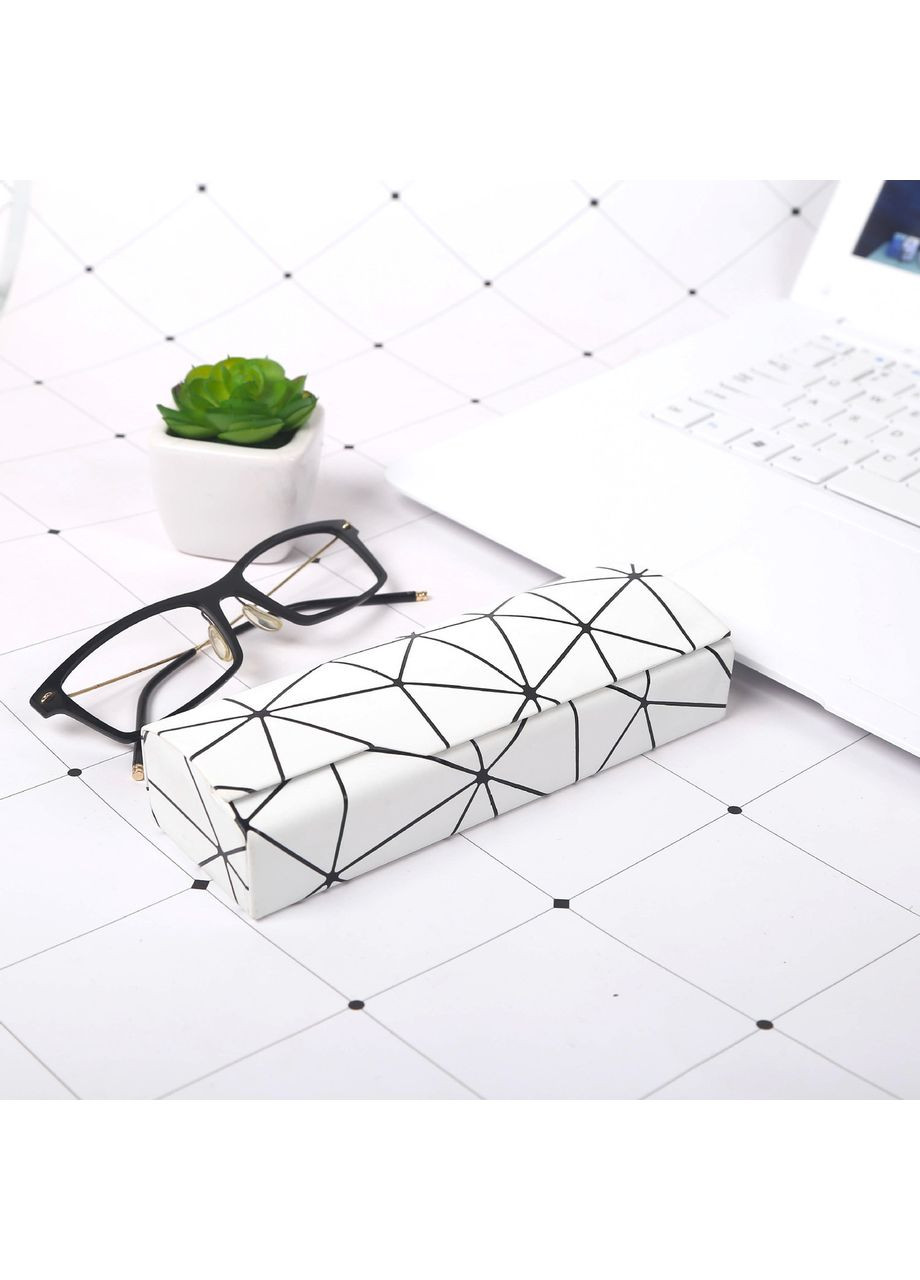 Футляр для очков на магните, твердый, с абстрактным принтом, с линиями China (366874857)