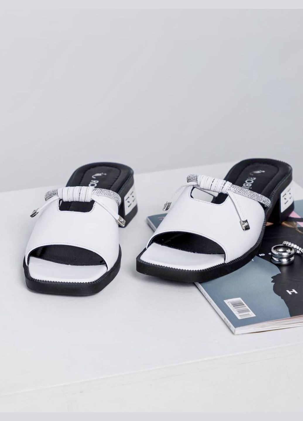 Белые босоножки No Brand