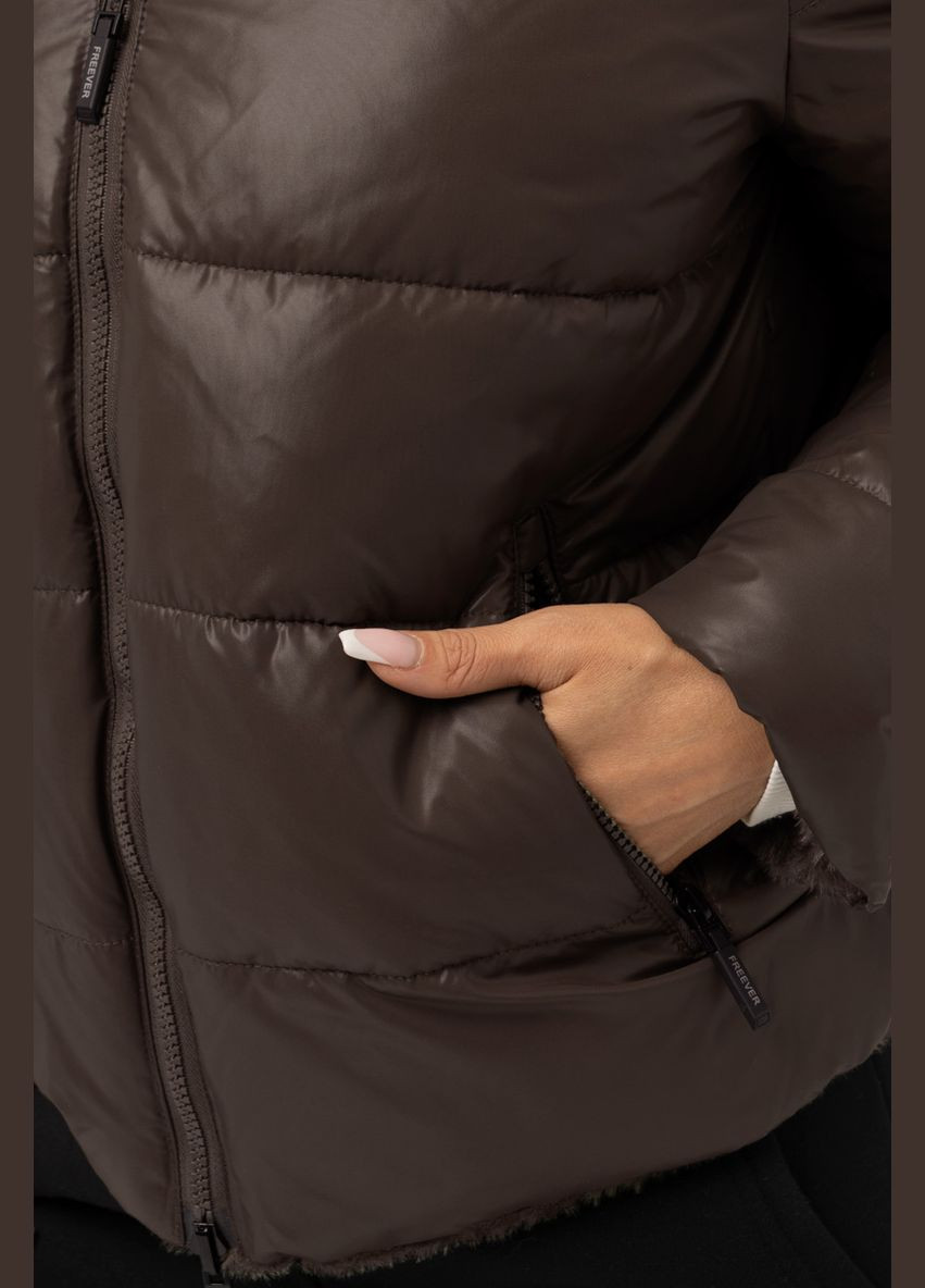 Коричневая зимняя куртка Freever