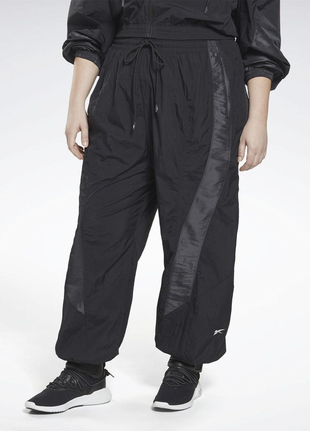 Спортивные брюки Studio Woven Pants Plus Size GM4742 Reebok (284105696)
