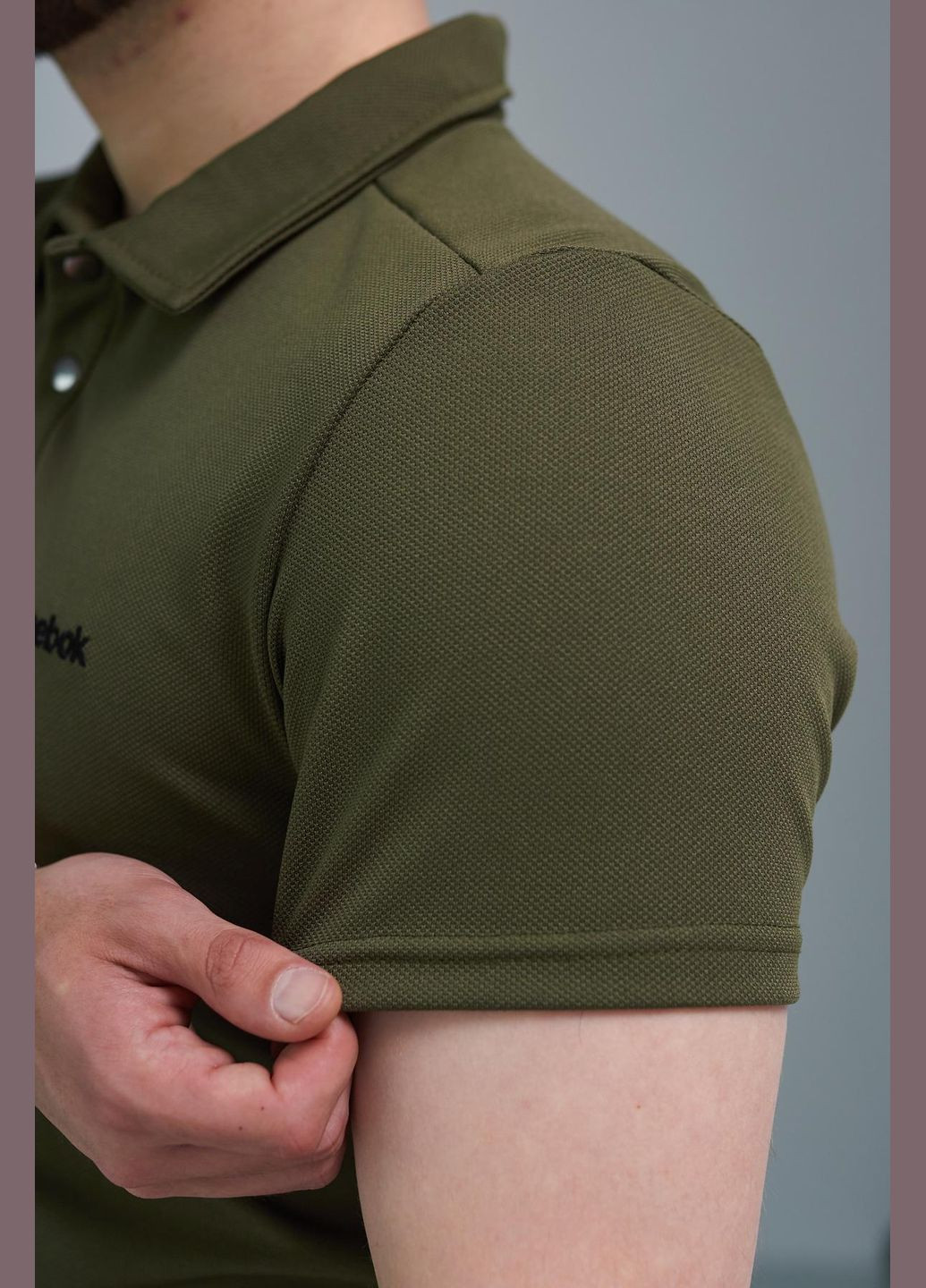 Оливковая (хаки) футболка-поло мужское для мужчин No Brand