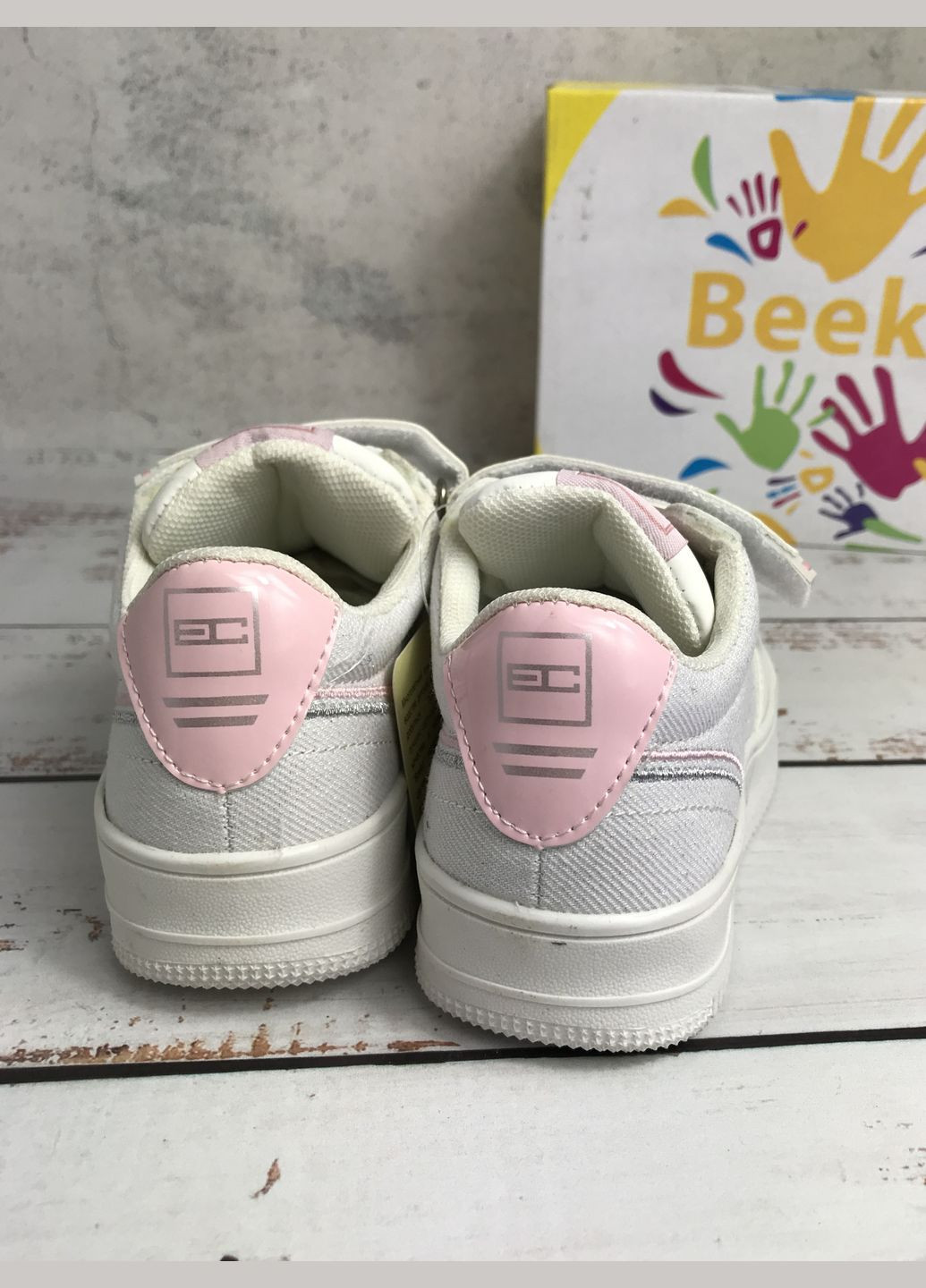 Білі всесезонні кросівки кеди дитячі для дівчинки білий (402) Beeko