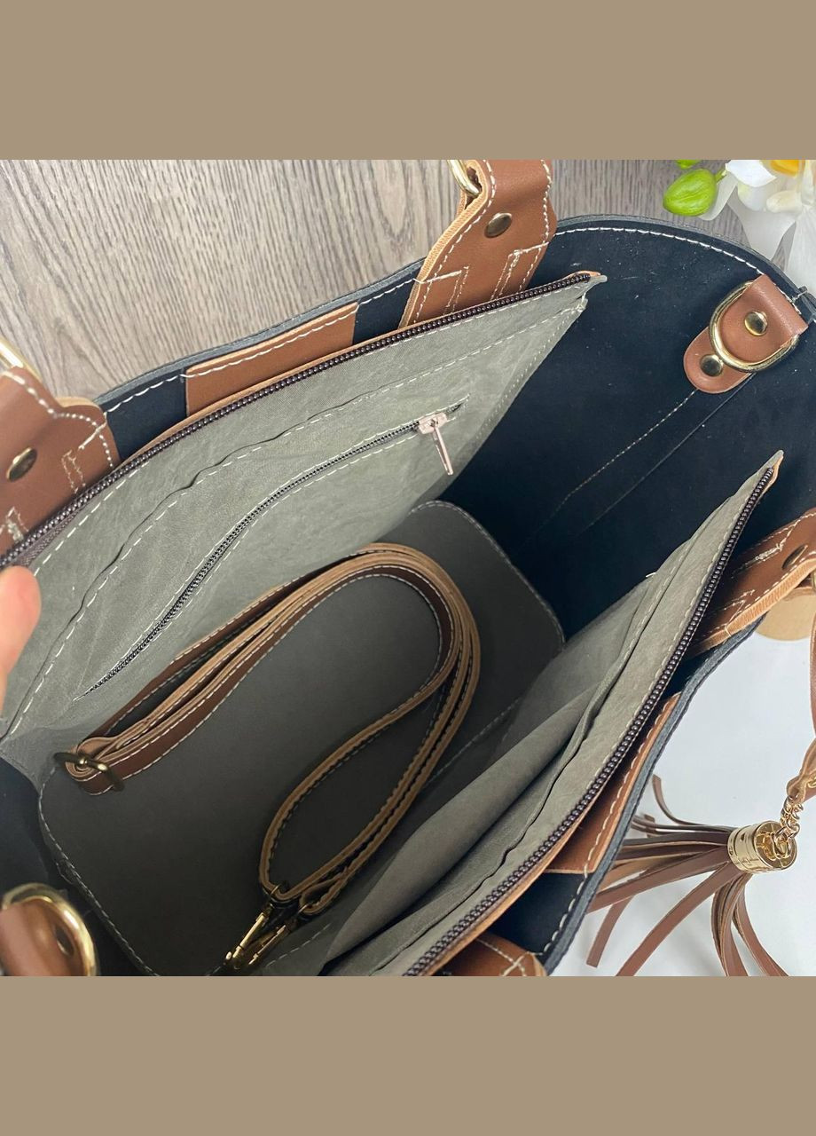 Жіноча сумка з вінком. No Brand (298997967)