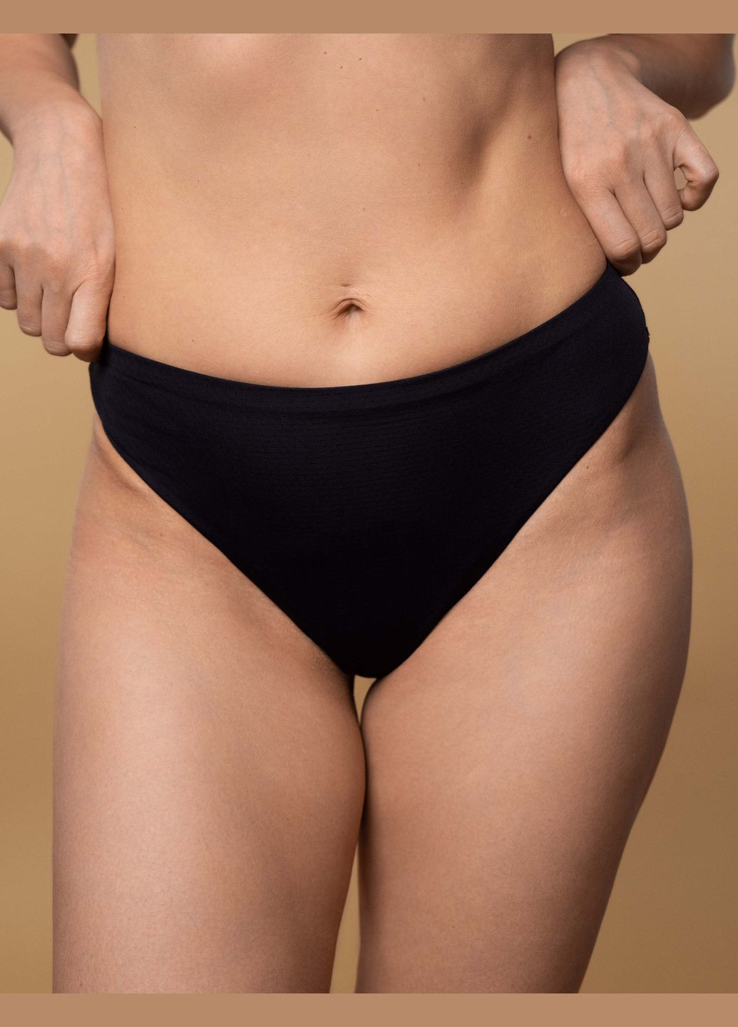 Трусики Стрінги SLZ25702002 чорні Brabrabra Cвіжата (316679384)