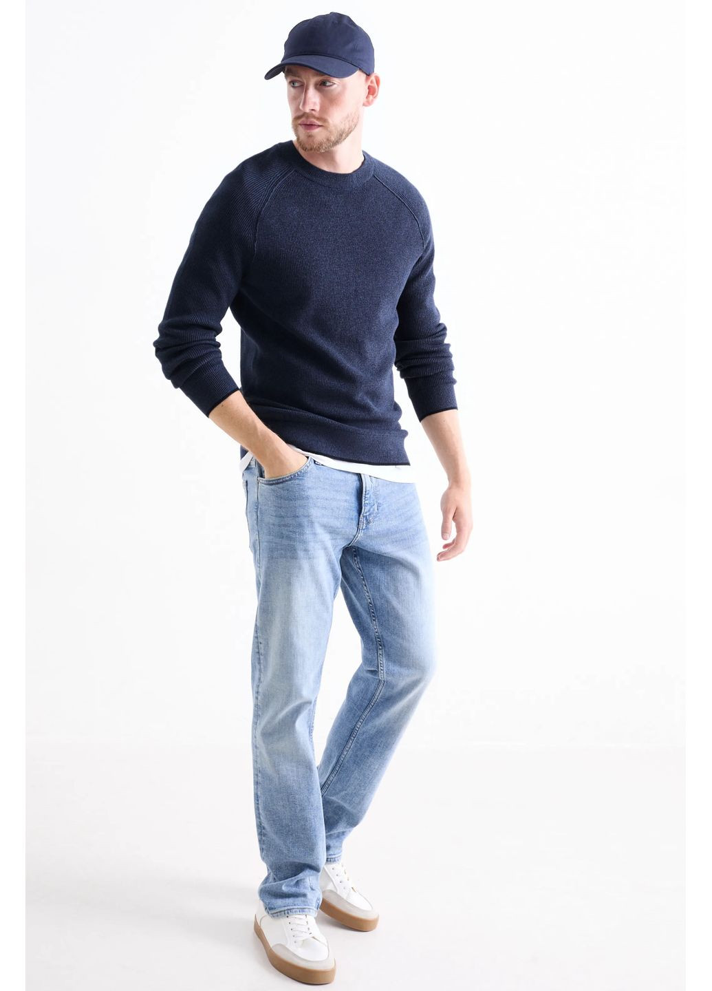 Темно-синій демісезонний в'язаний светр C&A