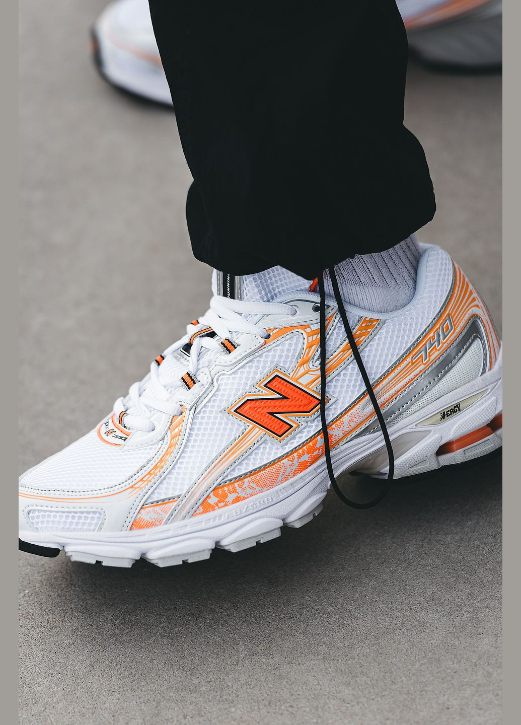 Кросівки жіночі і чоловічі New Balance 740 white orange | Нью Беланс 740 білі оранжеві No Brand білі всесезони (315018929)