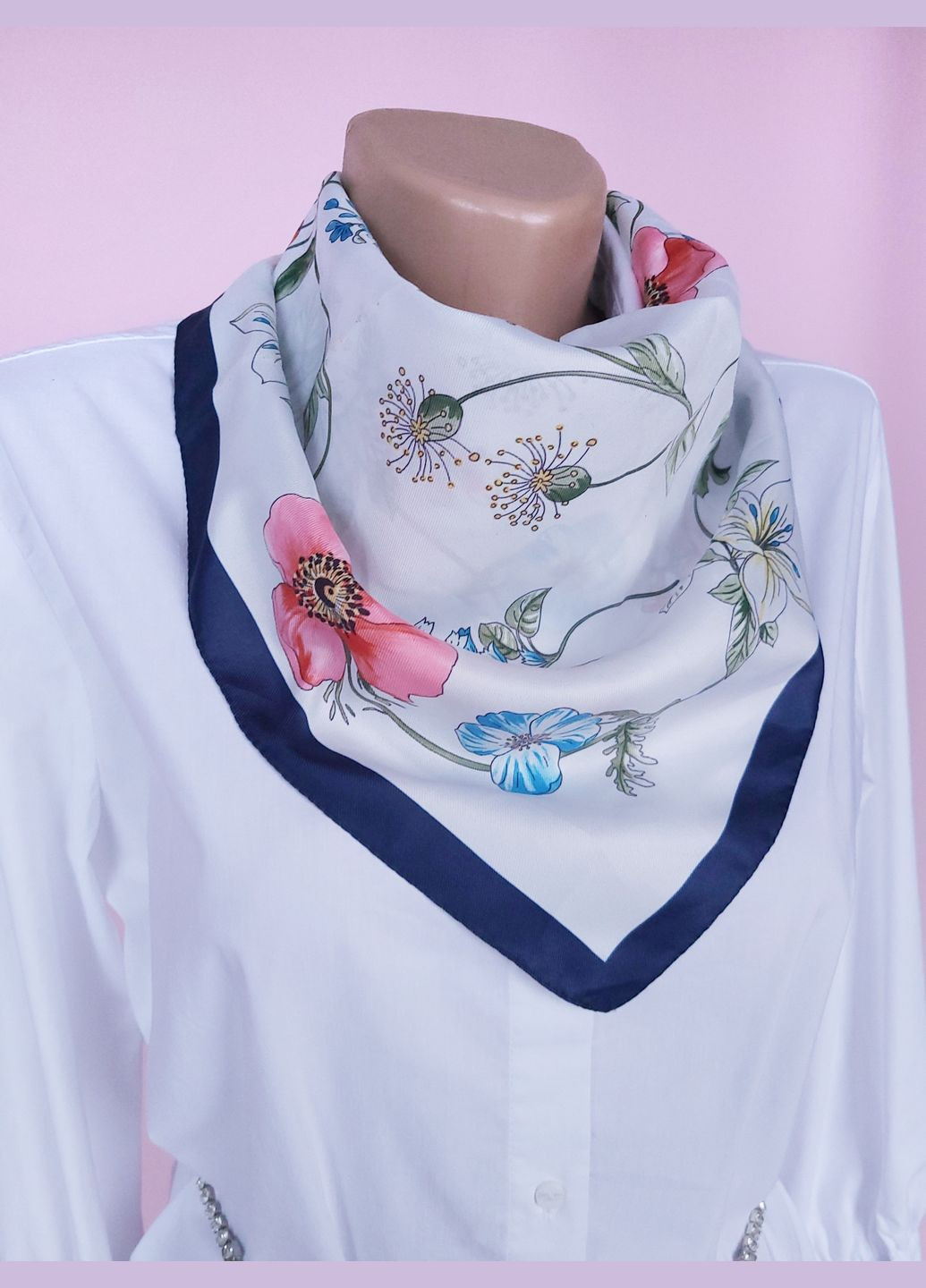 Платок женский на шею демисезонный в цветы 51х51 см No Brand (279835742)
