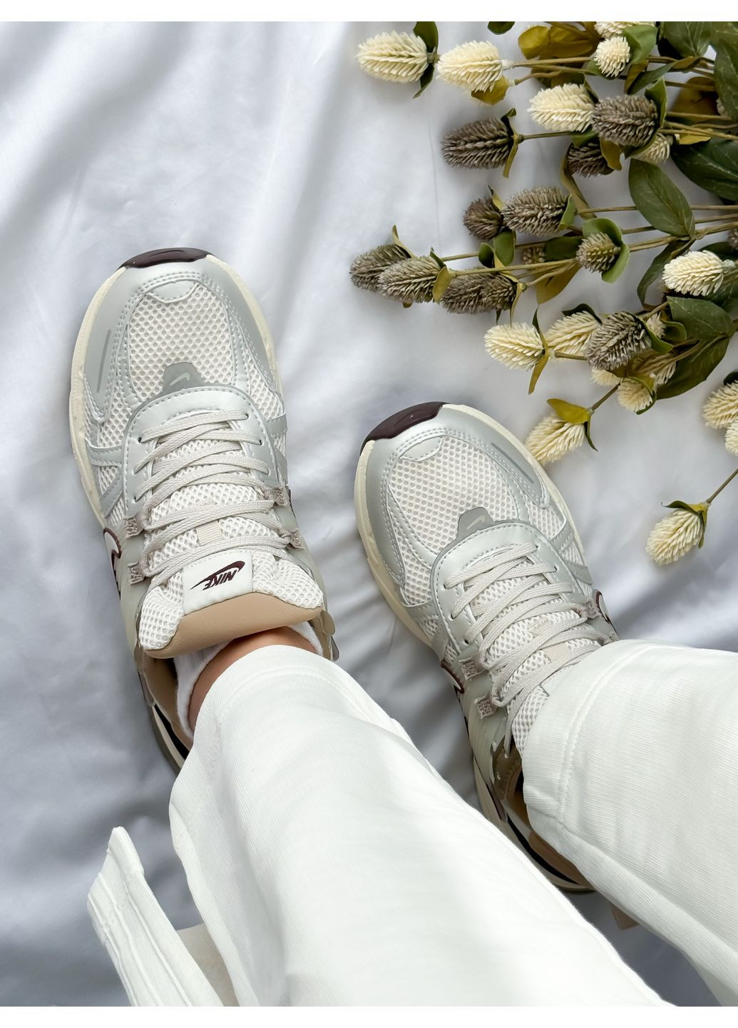 Бежевые демисезонные кроссовки мужские и женские nike runtekk orewood brown light bone | найк рунтекк оревуд бежевые No Brand