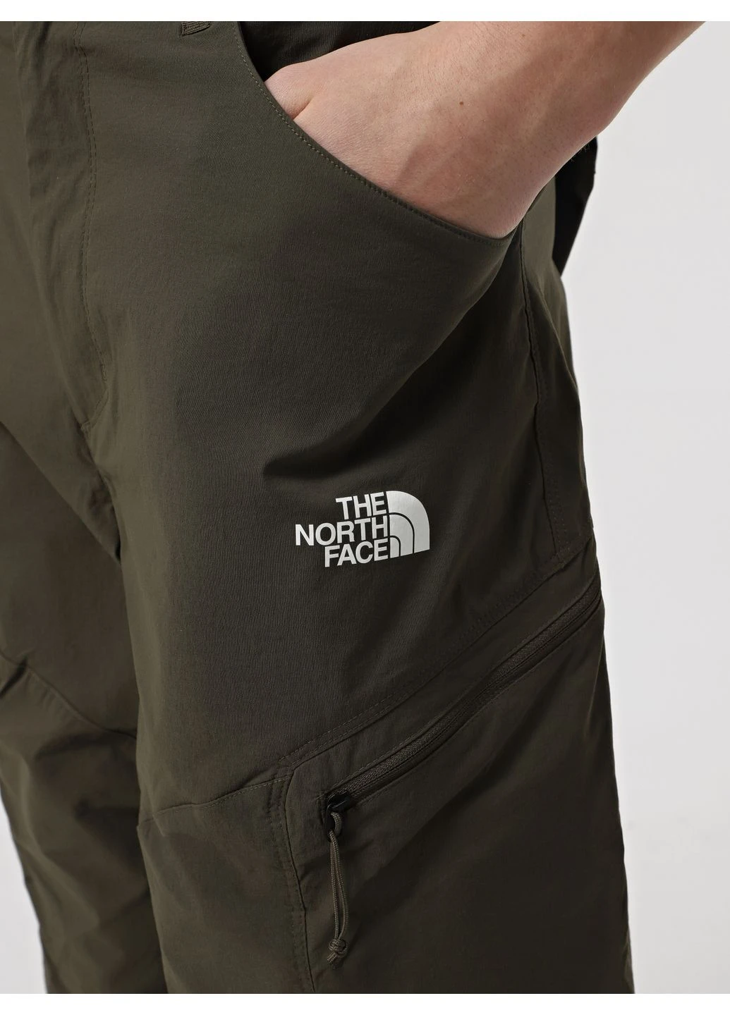 Хаки кэжуал демисезонные брюки The North Face