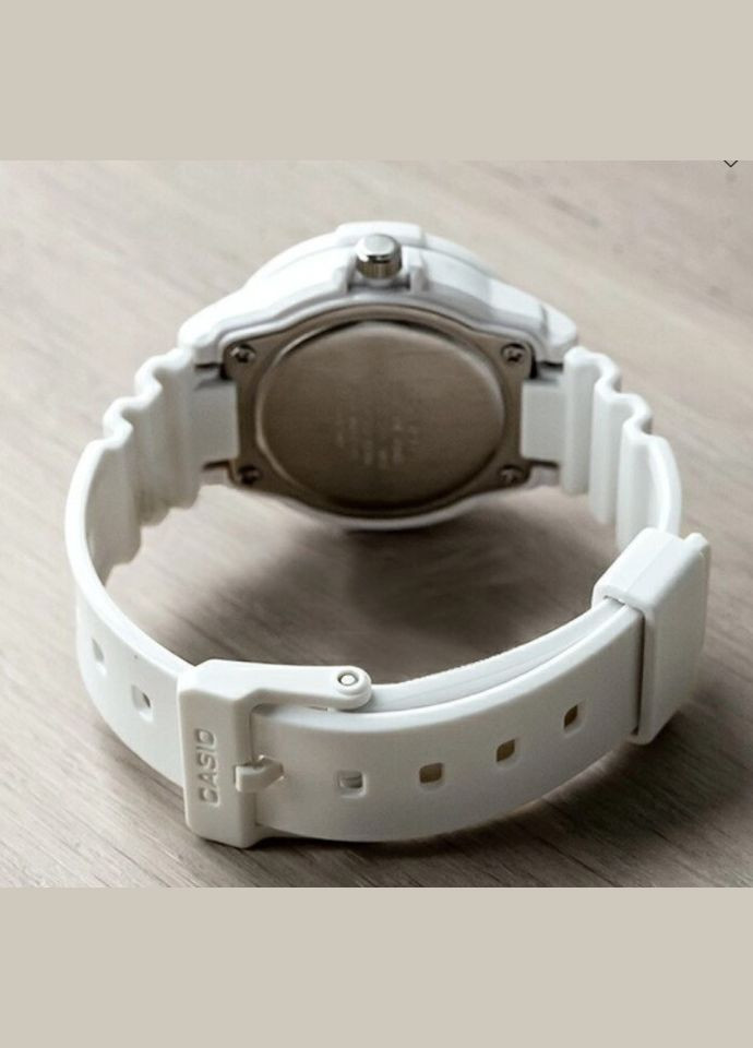 Наручний оригінальний годинник LRW-200H-4C - жіночі Casio (316716628)