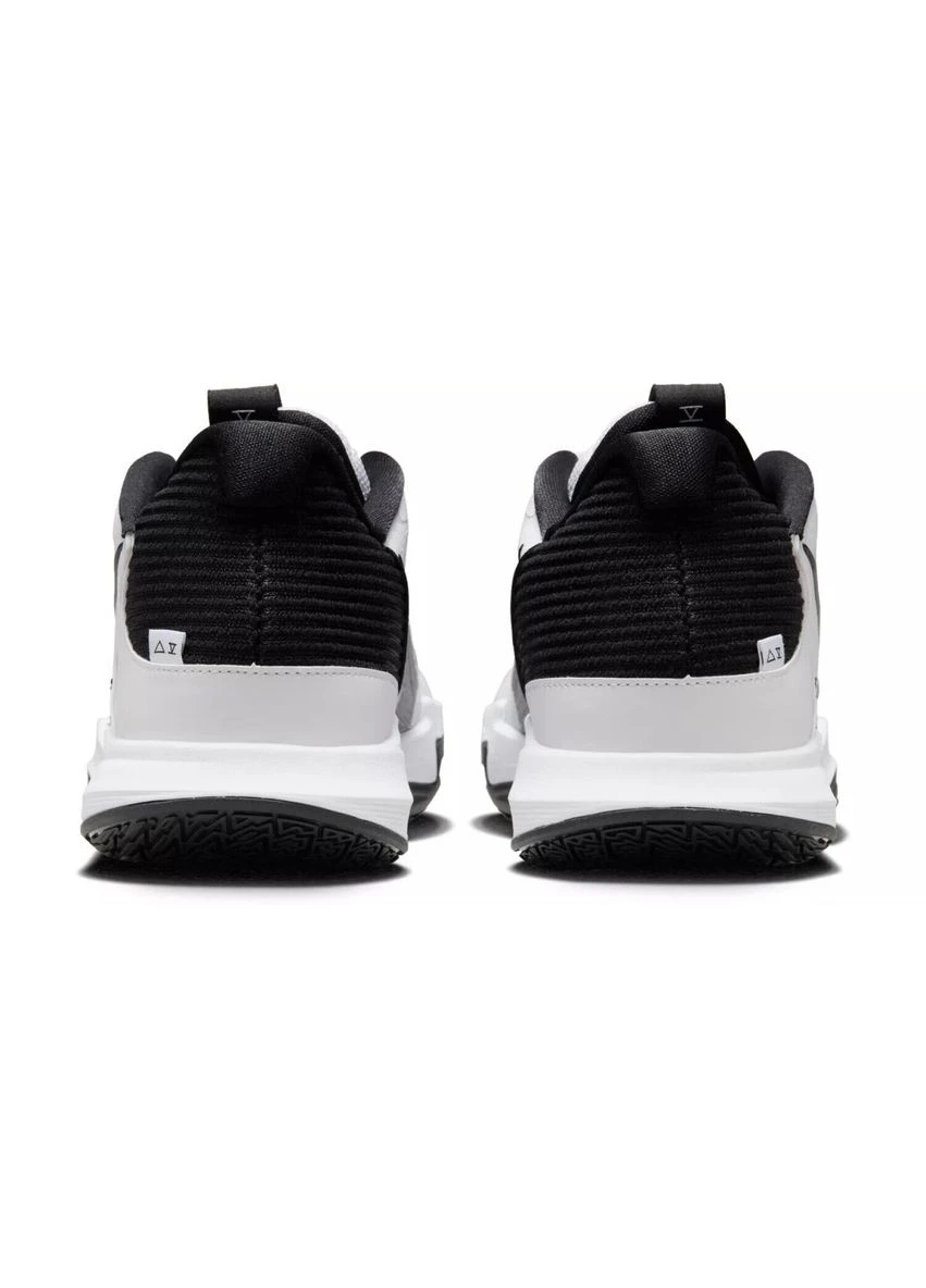 Белые кроссовки kyrie low 5 tb white do9617-100 Nike