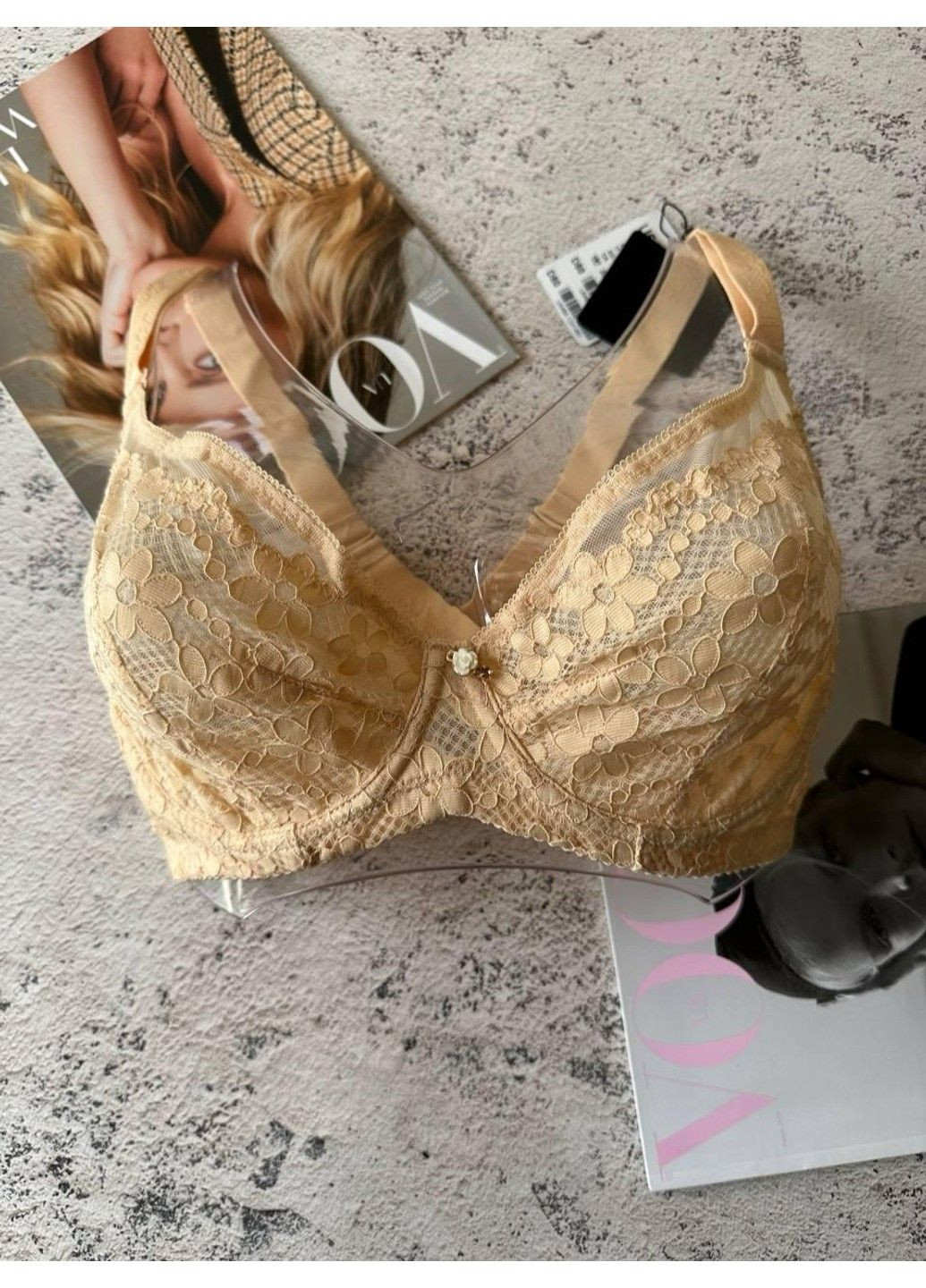 Бежевий бюстгальтер без поролону чашка d бежевий Acousma