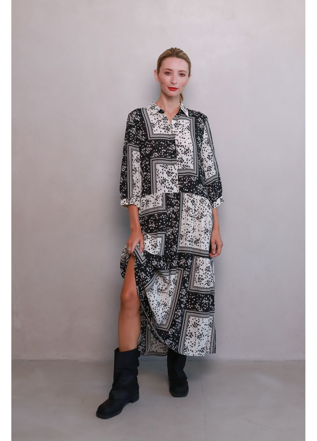 Чорно-білий віскозна сукня максі довжини в молочно-чорний абстрактний принт енті Dolcedonna