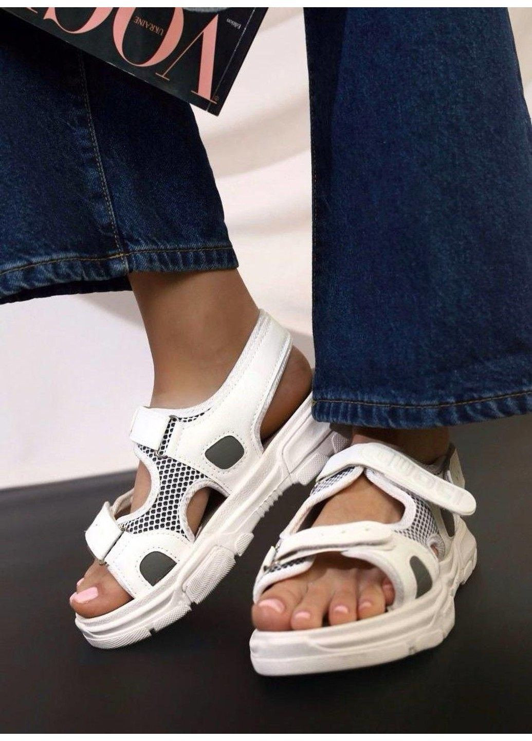 Белые босоножки женские текстильные белые Gollmony