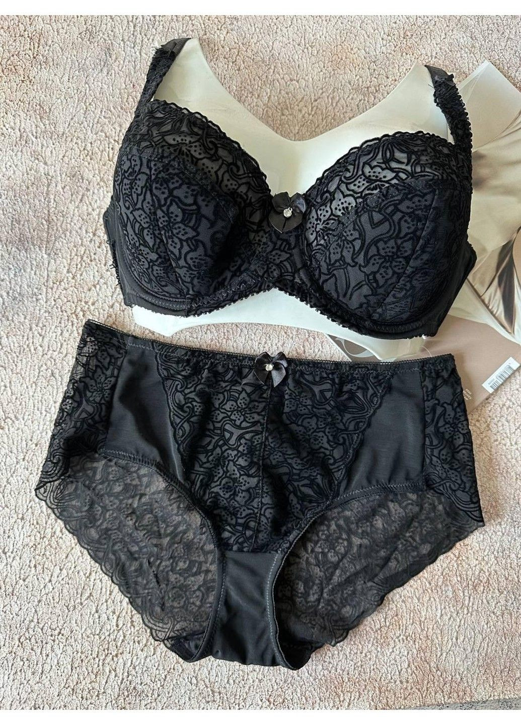 Черный черный комплект нижнего белья на чашку d Lanny Mode