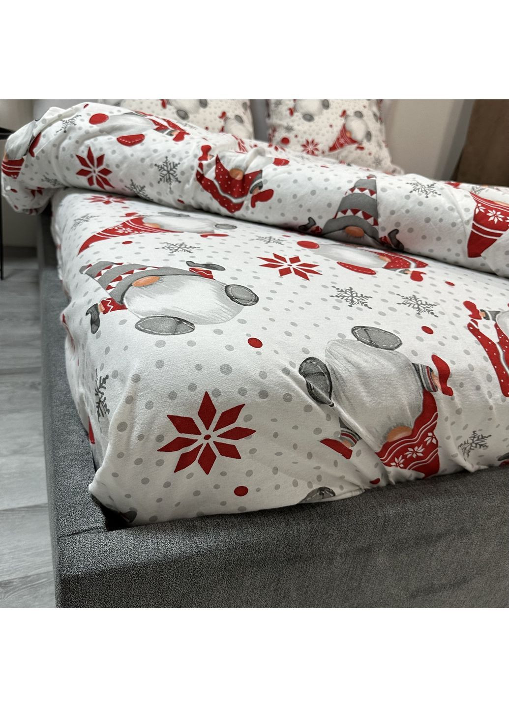 Зимова постільна білизна фланель (байка) євро розмір білого кольору - м'якість, тепло та новорічний настрій! No Brand (367912393)