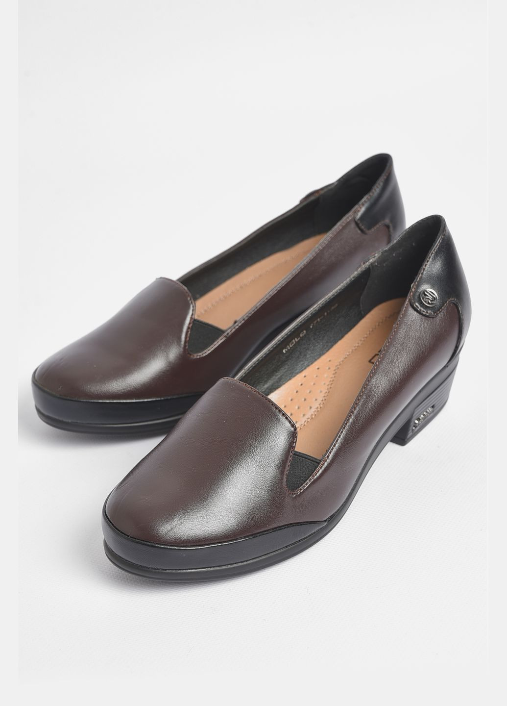 Туфлі жіночі коричневого кольору Let's Shop (294178752)
