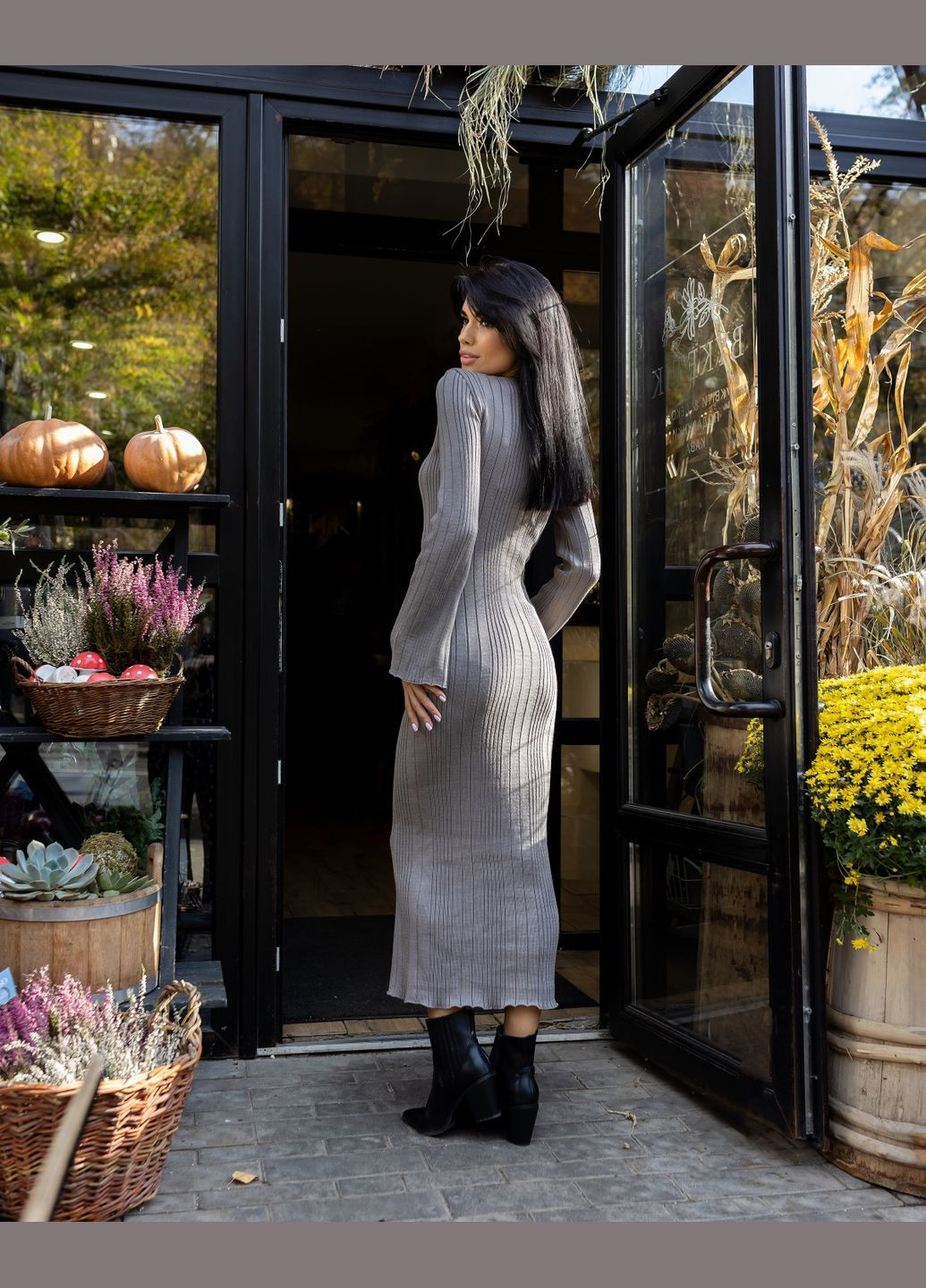 Сіра кежуал сукня в'язана Larionoff однотонна