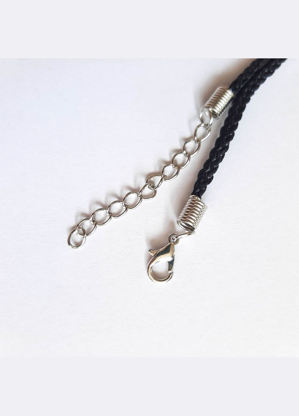 Кулон жіночий Українська патріотична прикраса ручної роботи вишивка бісером на дерев'яній основі No Brand Метелик (305834045)