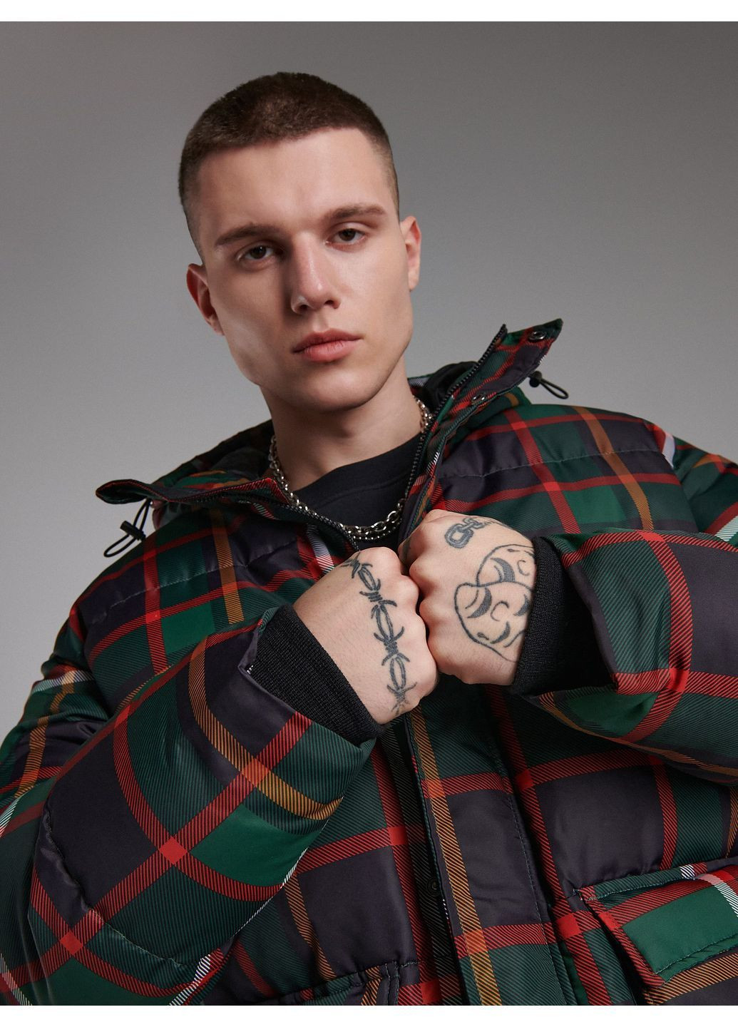 Зеленая куртка зима,зеленый в узоры, Cropp