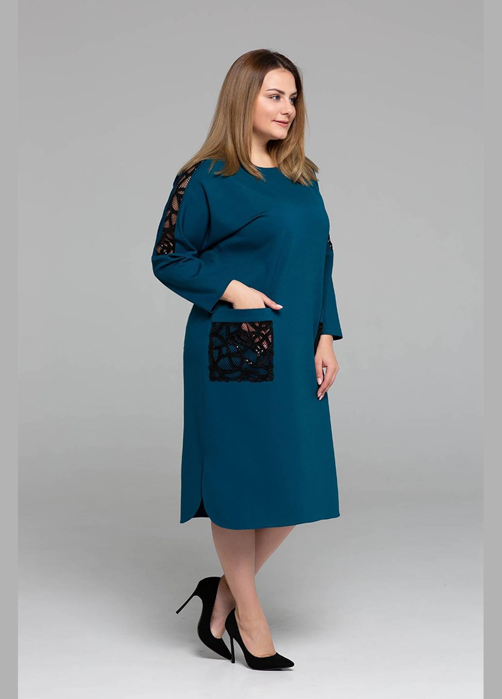 Синее деловое платье с накладными карманами лем цвета морской волны 54 Tatiana