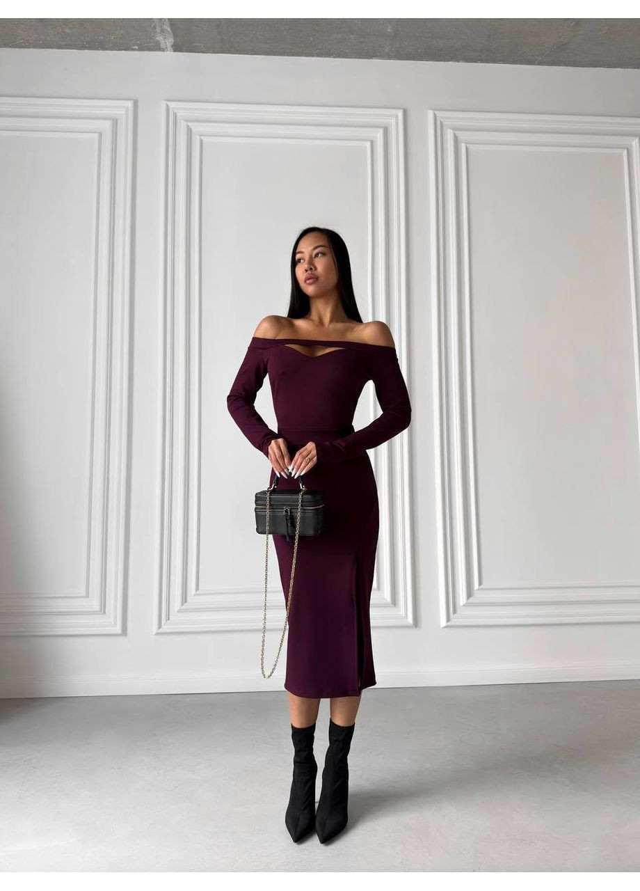 Темно-бордова повсякденний, вечірня, ділова елегантна сукня міді з відкритими плечима та вирізом футляр Україна