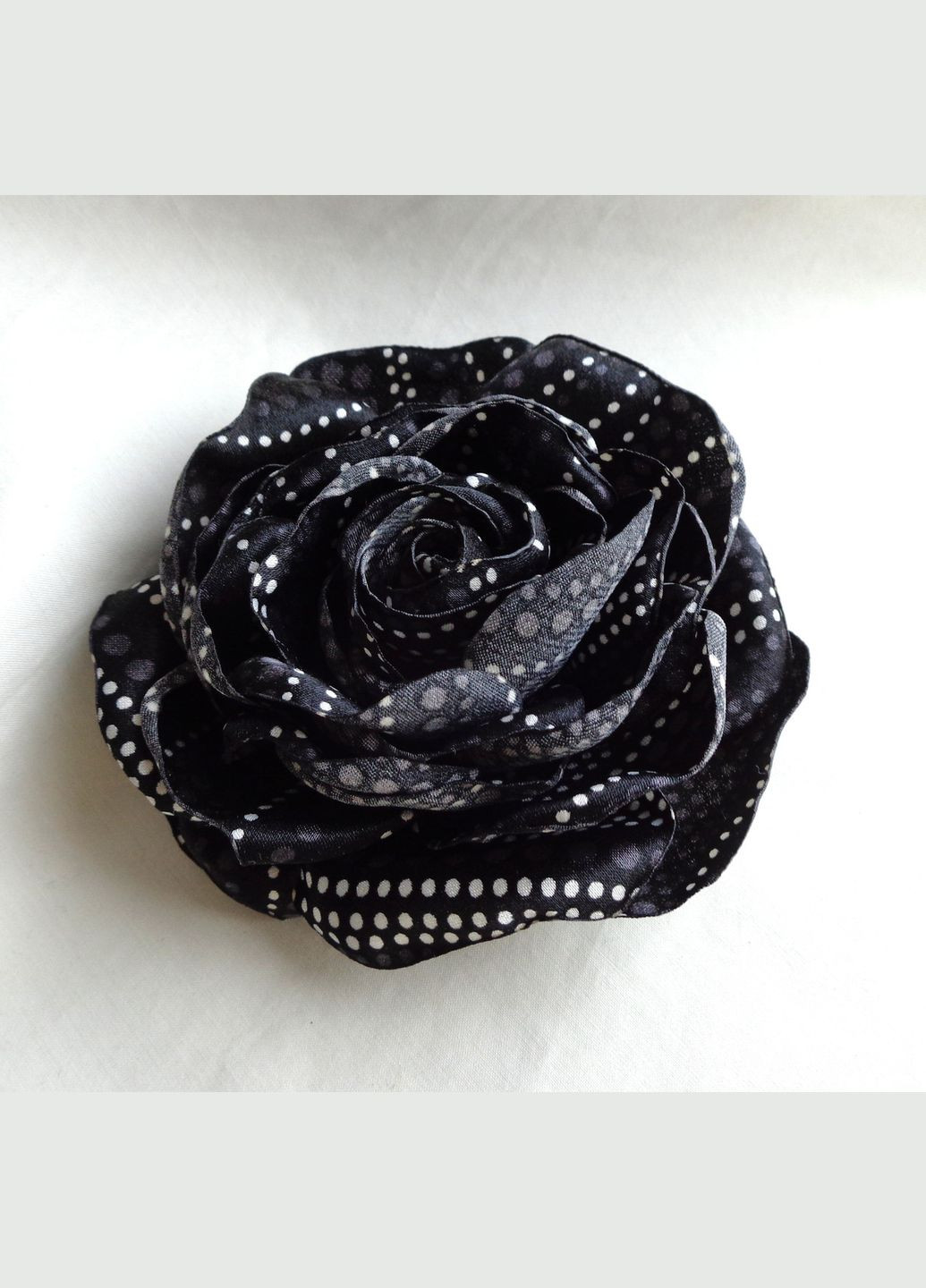 Брошь цветок из ткани ручной работы "Роза Черная Магия" No Brand (349842927)