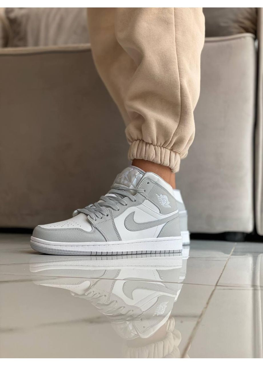 КРОСІВКИ ЖІНОЧІ NIKE AIR JORDAN 1 RETRO WHITE GREY НАЙК АІР ДЖОРДАН No Brand сірі демісезони (369389755)