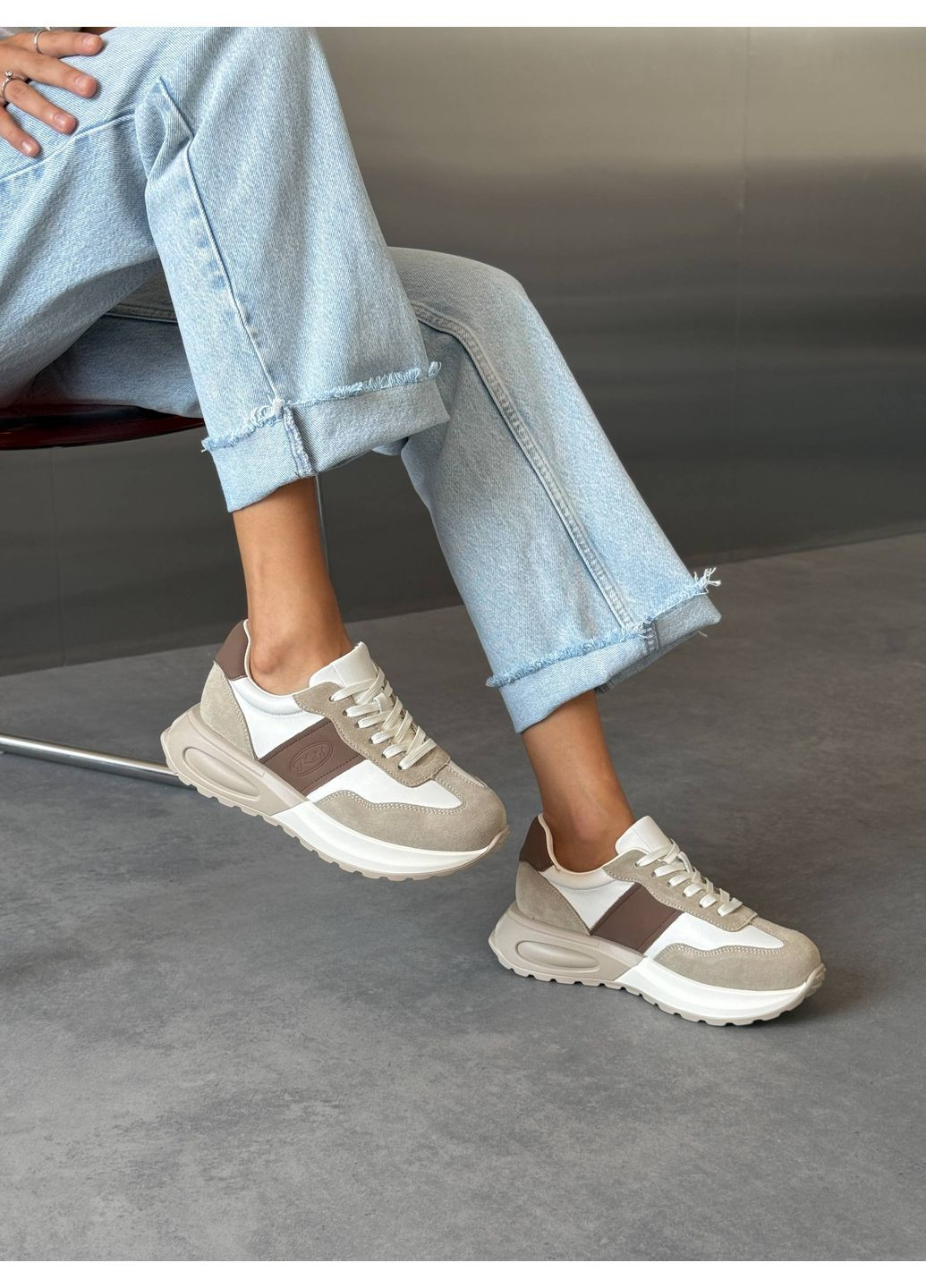 Женские бежевые классические кроссовки из натуральной кожи (2112) No Brand бежевые демисезоны (348781207)