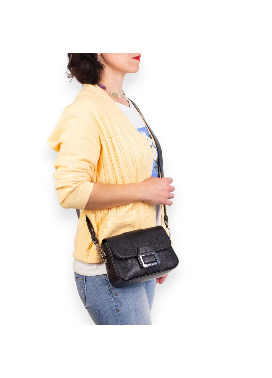 Жіноча шкіряна сумка крос-боді з широким ремнем 2330-45 чорна Karya (261481921)