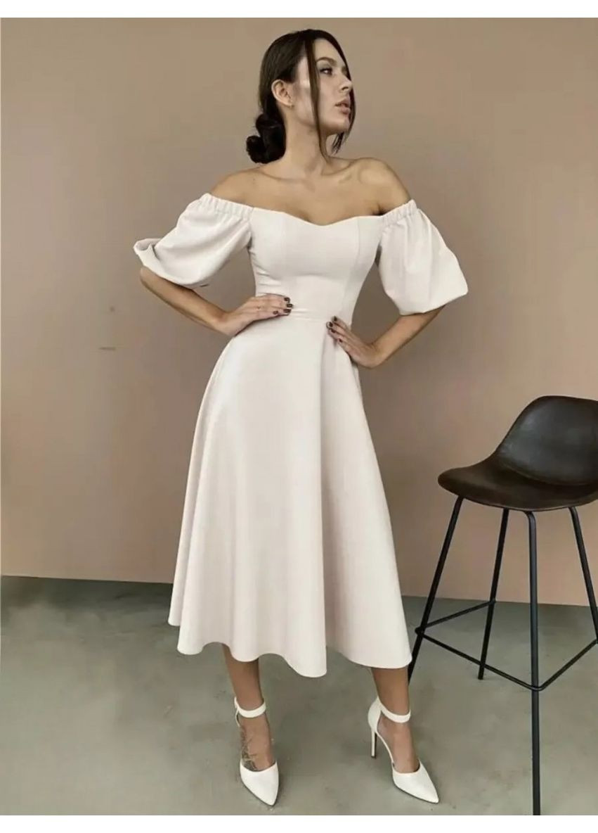 Бежевое коктейльное платье а-силуэт Annita однотонное