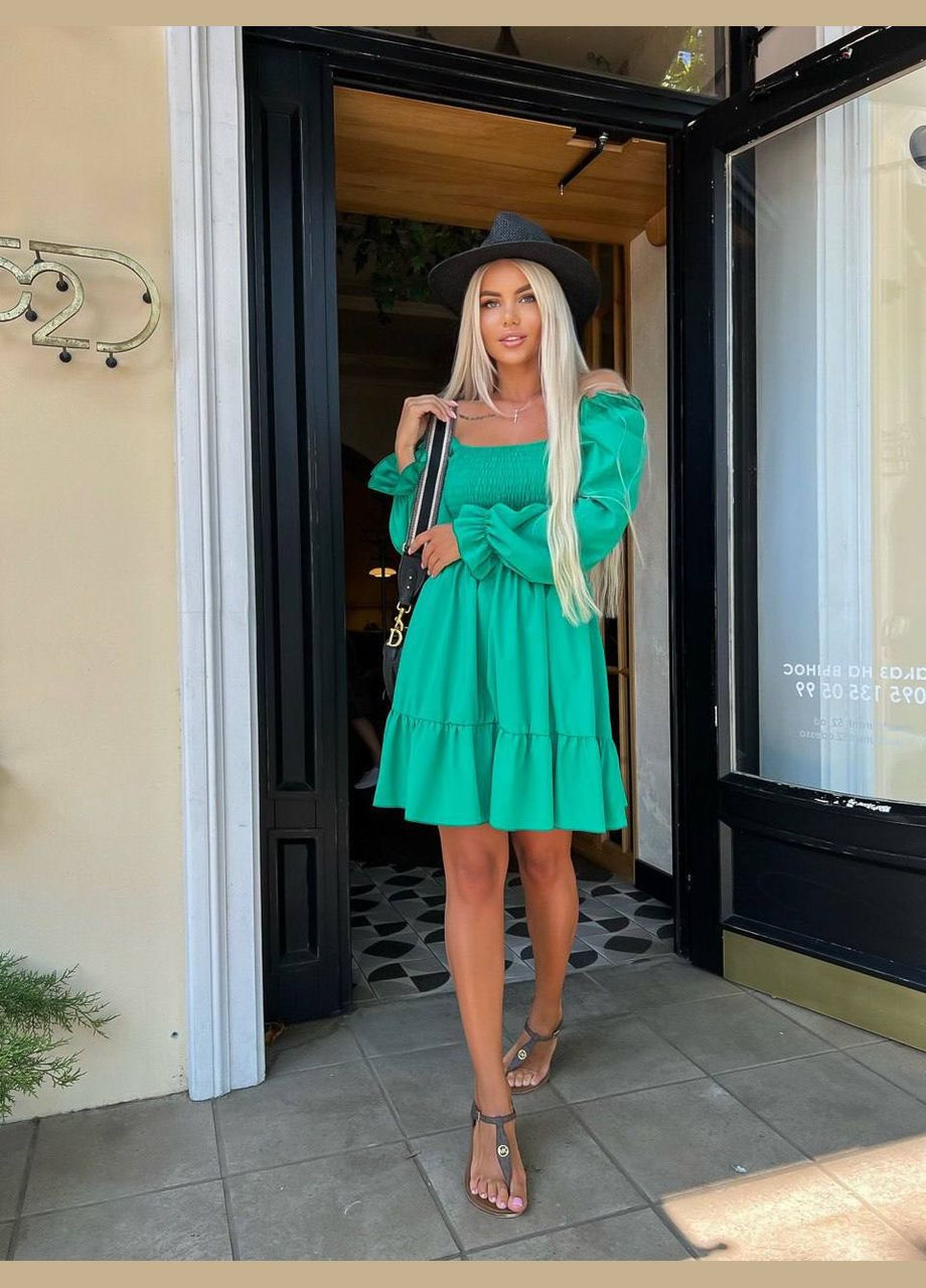 Зеленое очень стильное платье Украина