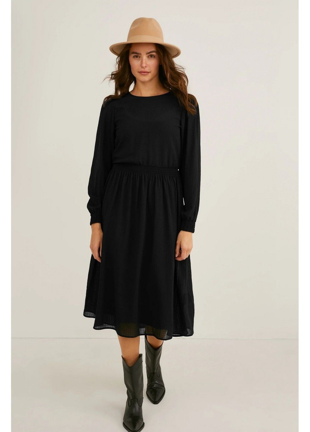 Черное кэжуал платье C&A однотонное