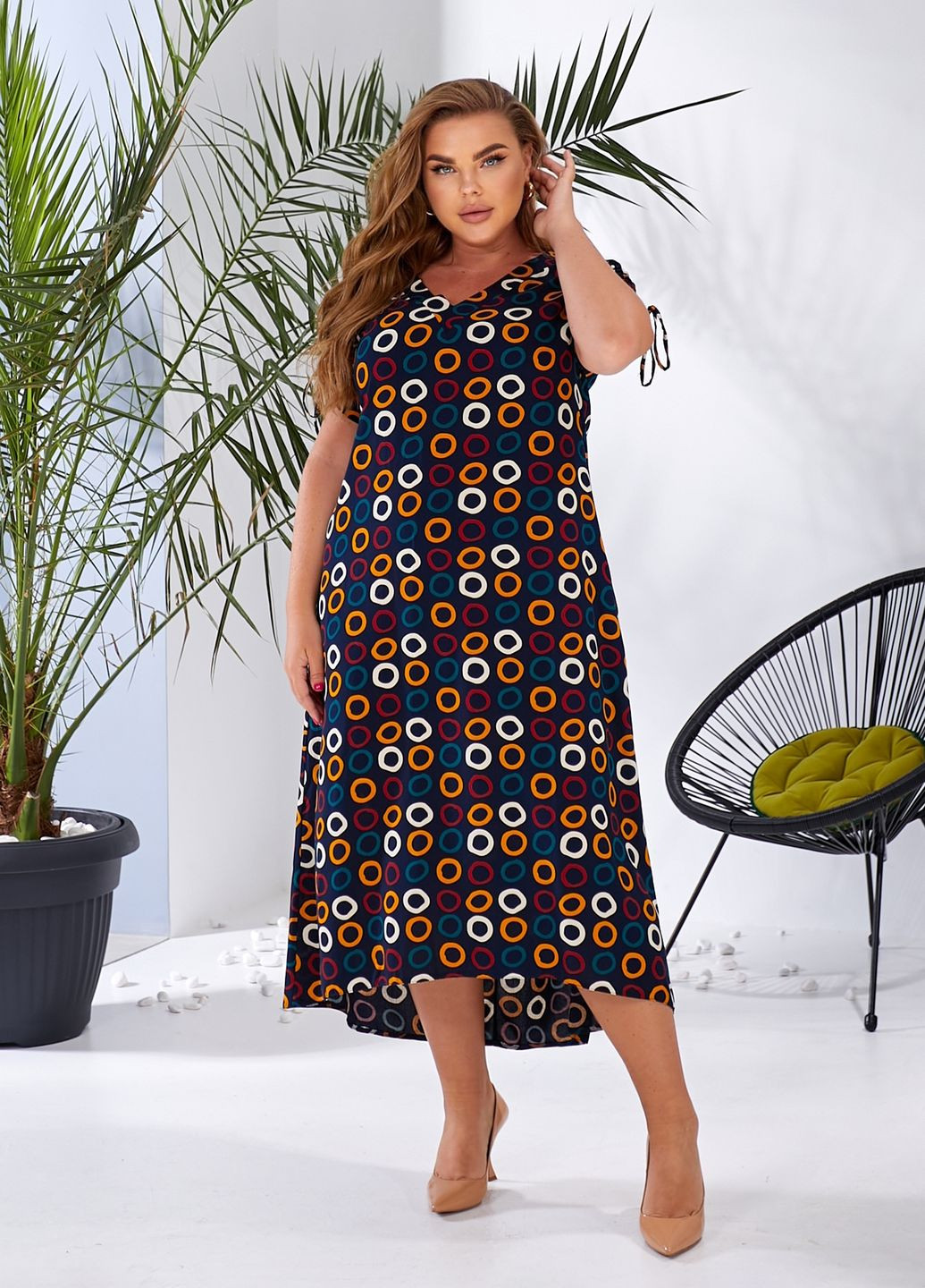 Темно-синее повседневный, кэжуал платье макси штапельное с короткими рукавами колокол, а-силуэт No Brand с геометрическим узором