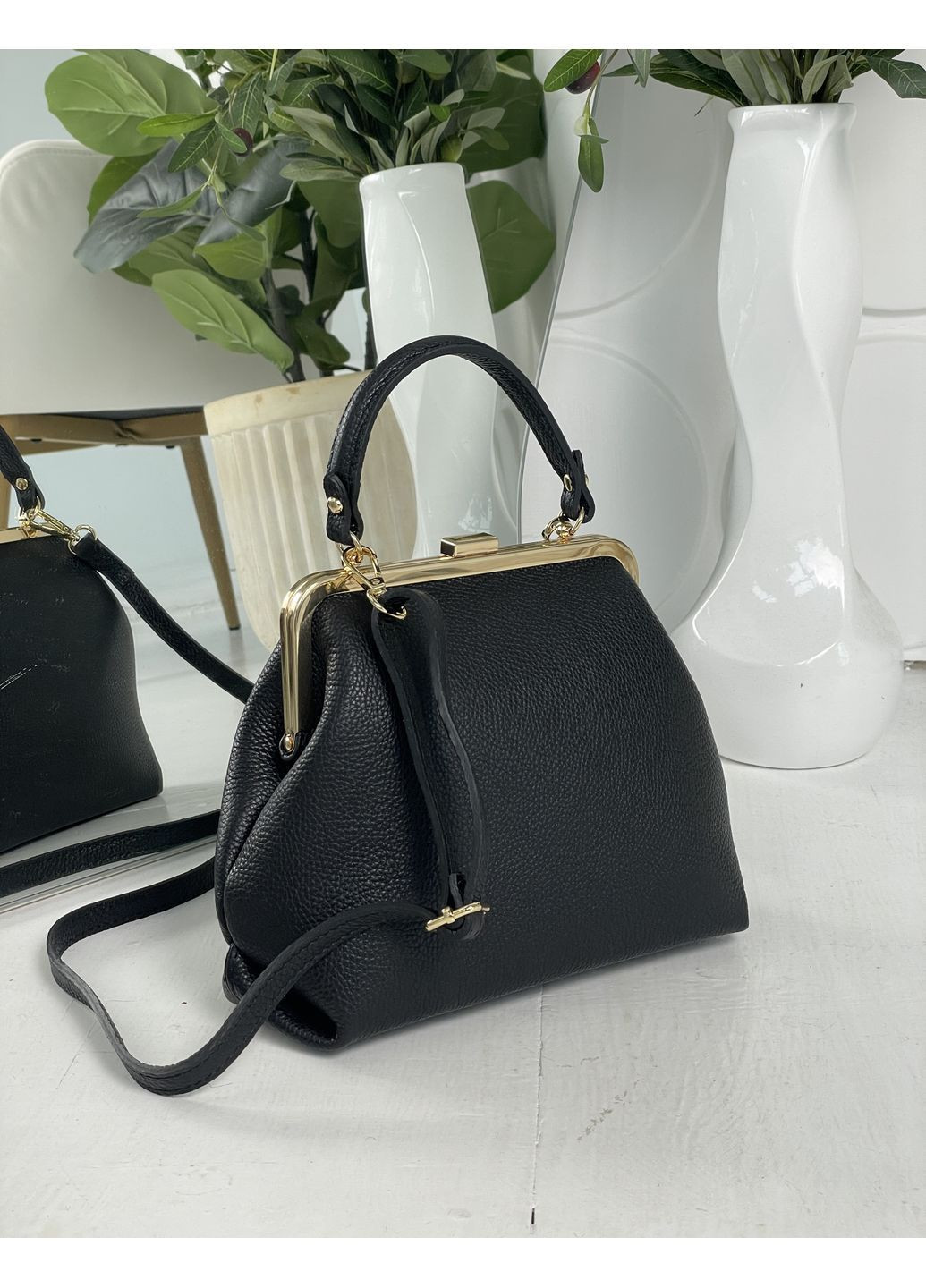 Женская сумка Италия классическая | кроссбоди через плечо и руку | сумочка с рамочкой, натуральная кожа Bella Bertucci Кросбоді (363115481)