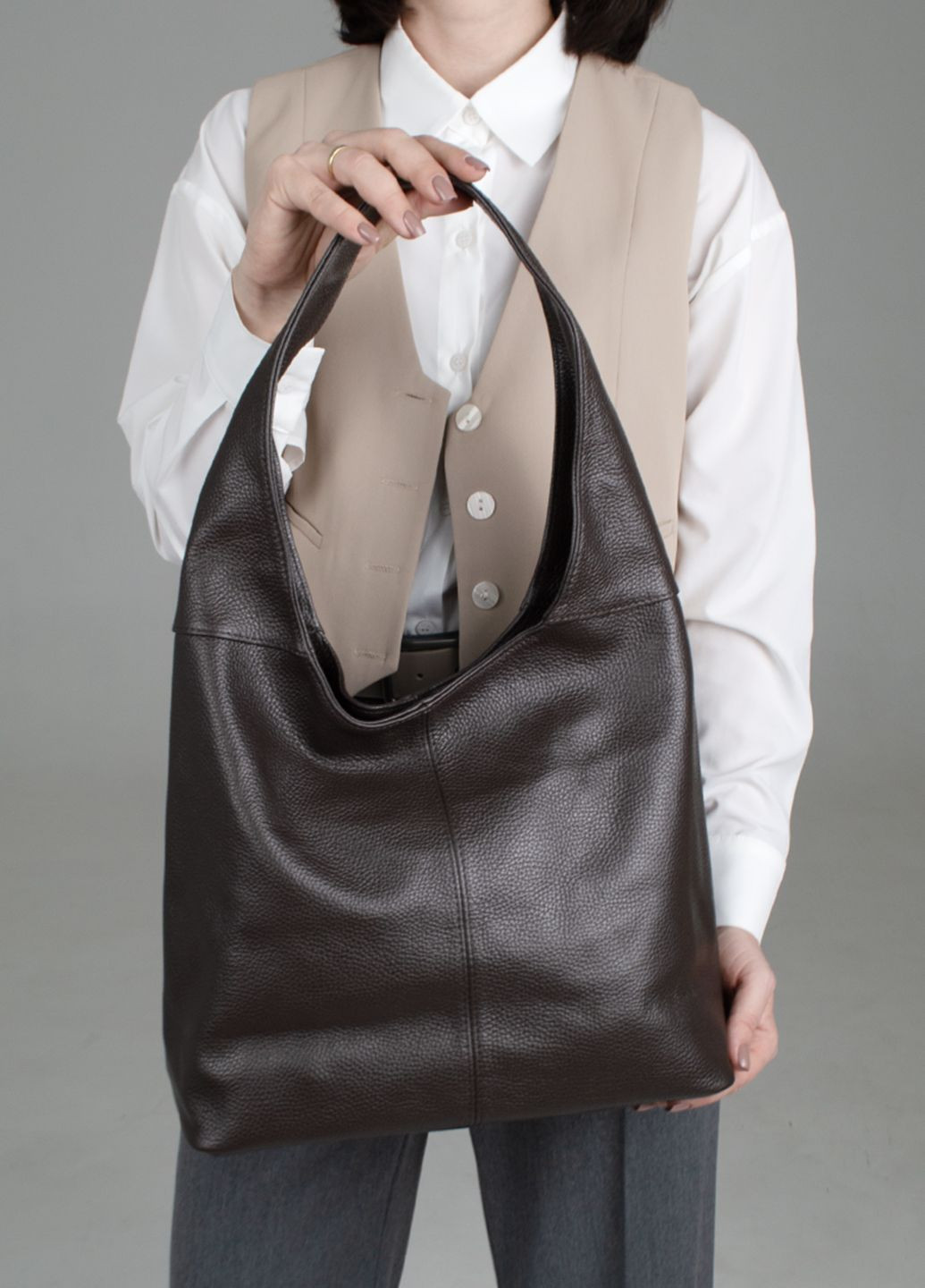 Сумка жіноча шопер шкіряна 02550 з однією ручкою шоколадня Virginia Conti (302715388)